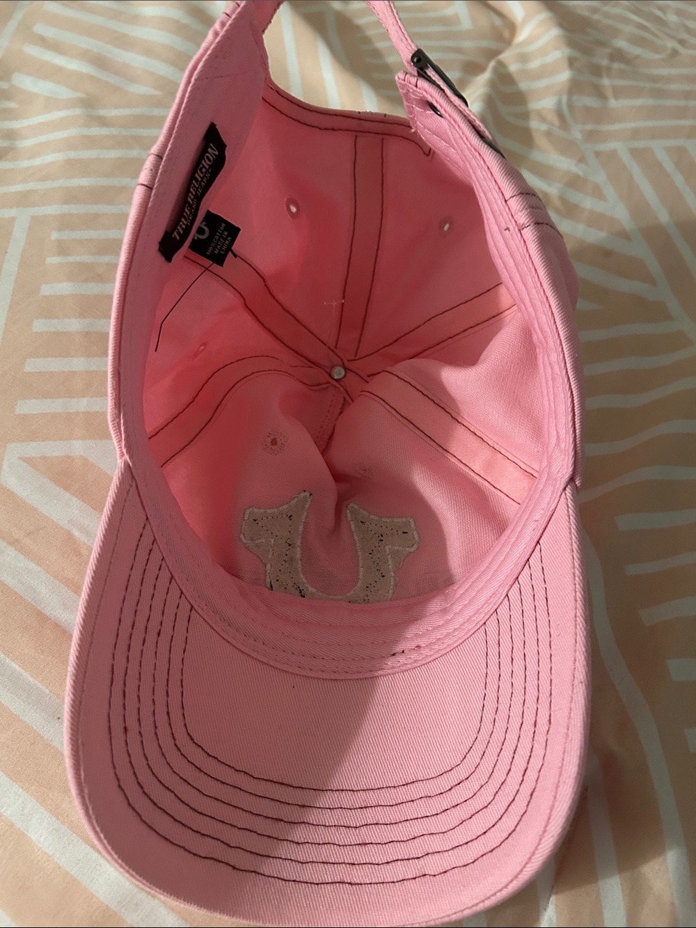 True Religion Pink Cap with Blue Denim Logo Patch - Picture 2 of 2